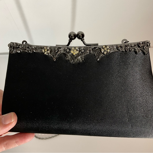 Jessica McClintock 90’s Vintage Black Satin Chain Clutch Chain Bag w/Ornate Gems - Picture 6 of 16